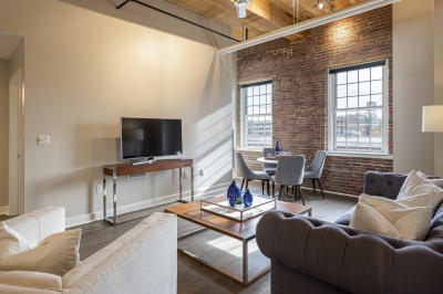 130 John St #243 1