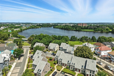 109 Governor Winthrop Road #109 1