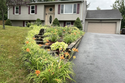 1085 North Street Ext. 1