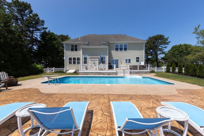 407 Raymond Rd 1