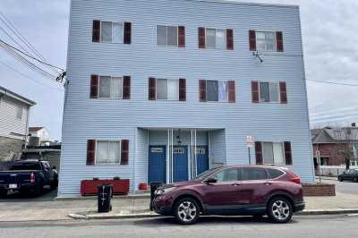 217-221 Highland Ave, #1 1