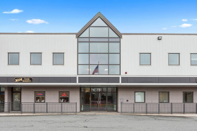 319 Newburyport Tpke #208