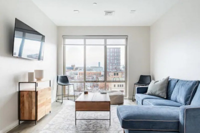 10 Essex St. #604
