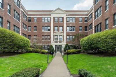 137 Englewood Ave #5 1