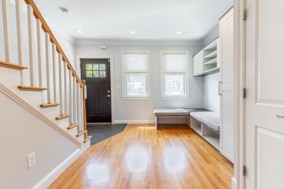 32 Emerson St 1