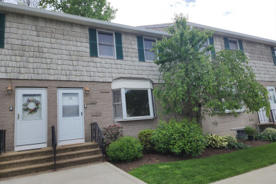 200 Lambert Terrace #18 1