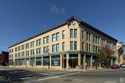 221 Main Street 1