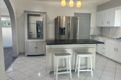 44 Glen Ave #1