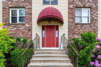 10 Nuttall Ln #3 1