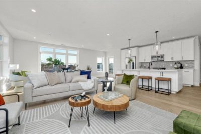 62 Foundry St #201 1