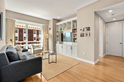 400 Stuart Street #15G
