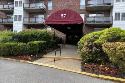 57 Broadlawn Park #24 1
