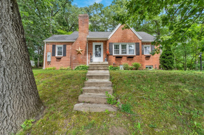 295 Harkness Ave 1
