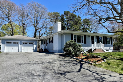 6 Estey Ave