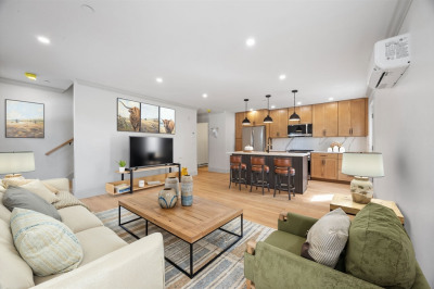 9 Swan Street #3 1