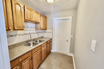 524 Charles St #2F 1