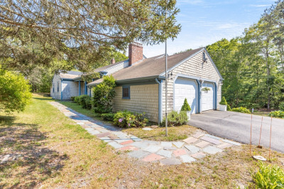 240 Braggs Ln 1