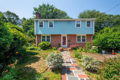 27 Maplewood Ave 1