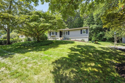 12 Coachman Ln 1