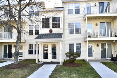7 Thoreau Ct #10 1