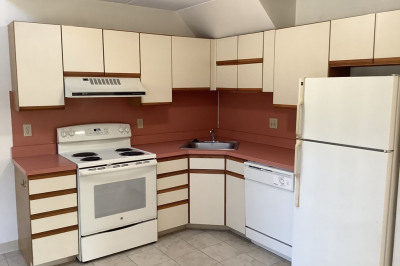 50 Cambridge Road #402 1