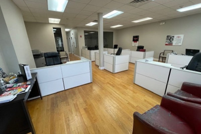 8 Pleasant St 1