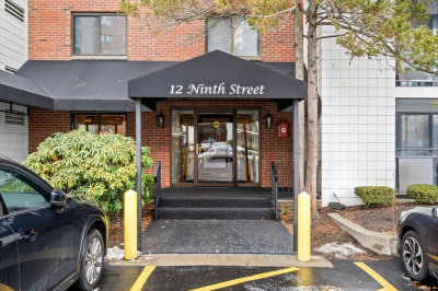 12 9th St #502 1