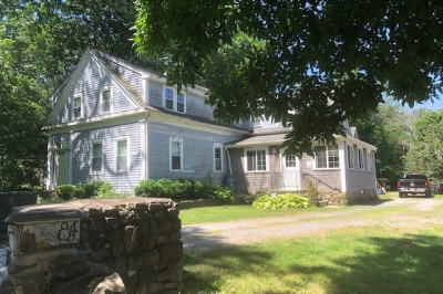 84 Booth Hill Rd 1