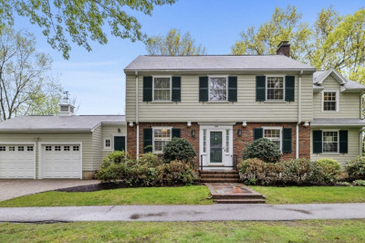 394 Vfw Parkway 1