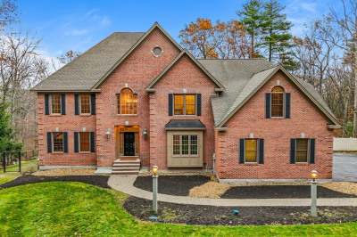 15 High Meadow Ln