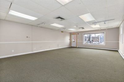 35-41 W Main St #1 1