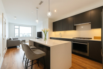 99 Sumner St #606