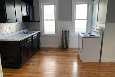 323 Lincoln Street #1L 1