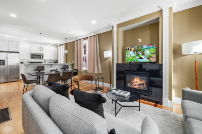 91 Dresser St 1