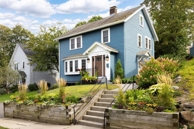 18 Wolcott Rd 1
