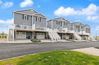 207 Beach Rd #D2 1
