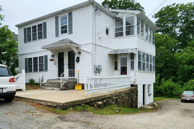 32 Roger St #2 1