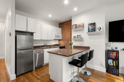 20 Concord Sq #2 1