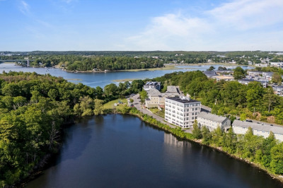 24 Cobblestone Ln #405 1