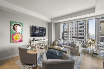 133 Seaport Blvd #716 1