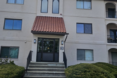 685 Oak Street #11 1