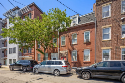 82 Bremen St 1