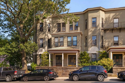 40 Rockview St #4 1