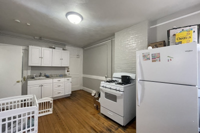 161 Endicott St #3R 1