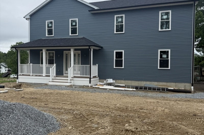 661 Main St 1