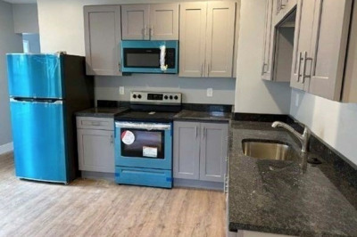 929 Pleasant Street #1
