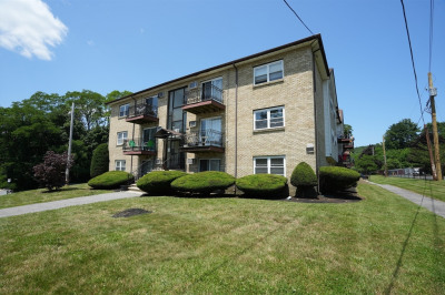 81 High St #27 1