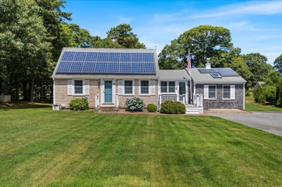 100 Kingsbury Beach Rd 1