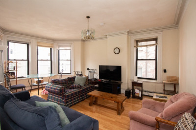 10 Davis Ave #C 1