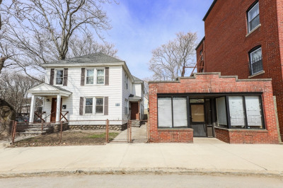 385 Pleasant St 1